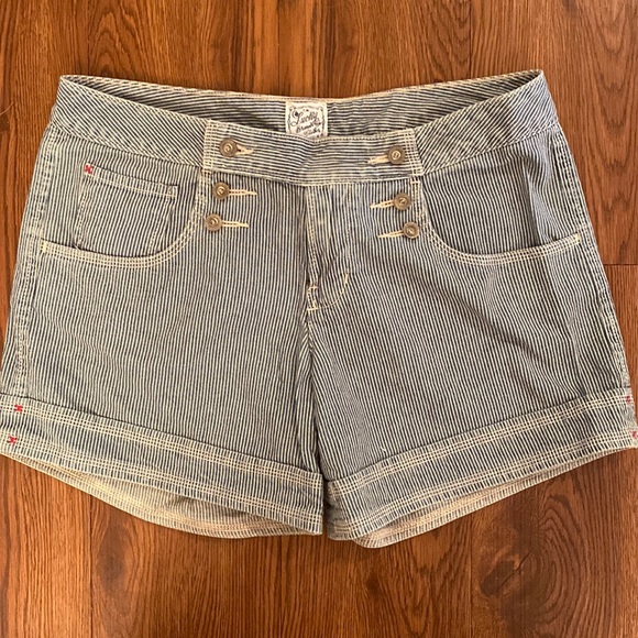 Worn once — Lucky Brand striped modest cute shorts size 27 / 4 - Picture 1 of 5